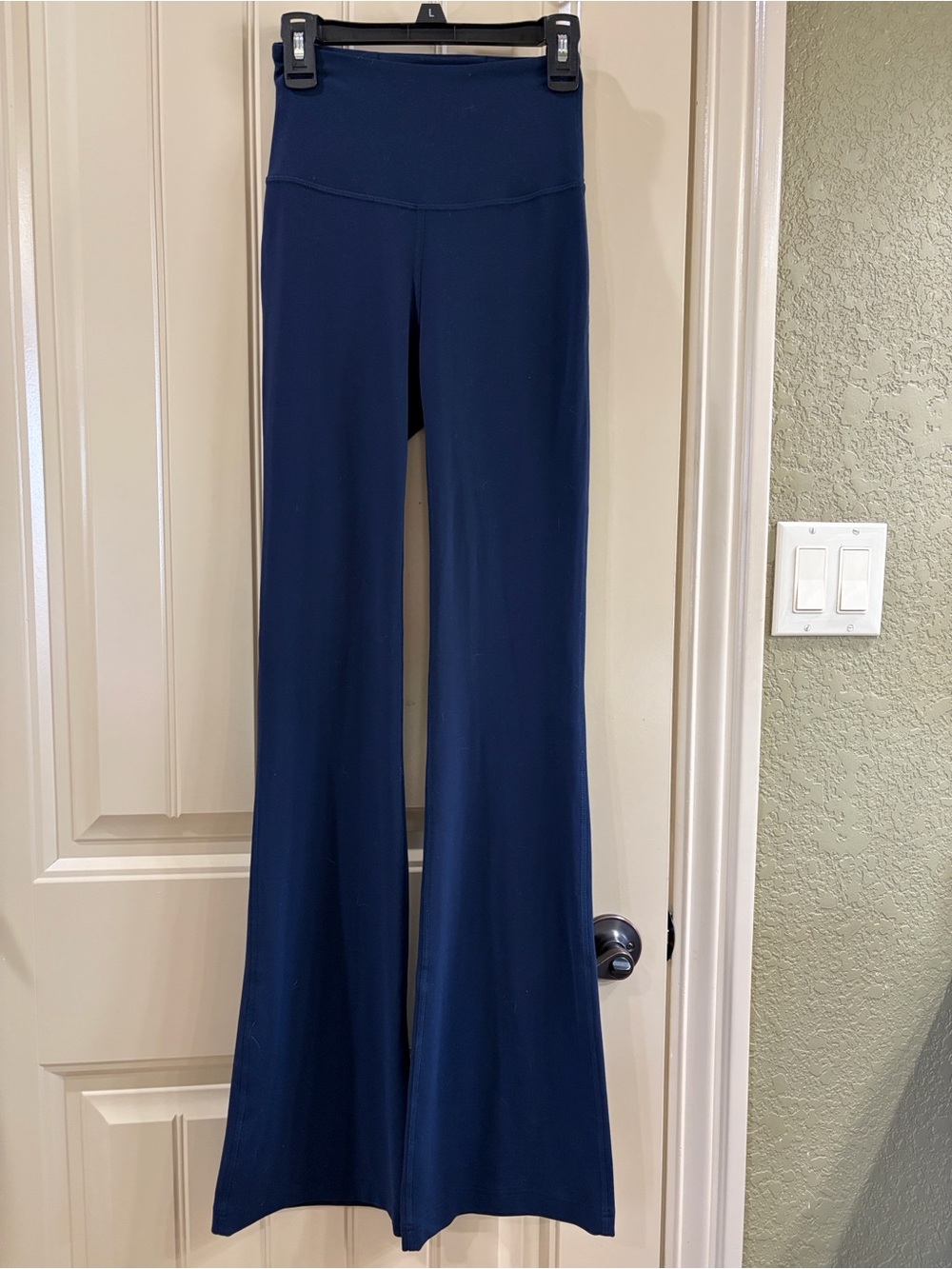 Navy Blue Bell Bottom Leggings by Lululemon Brand. EUC!